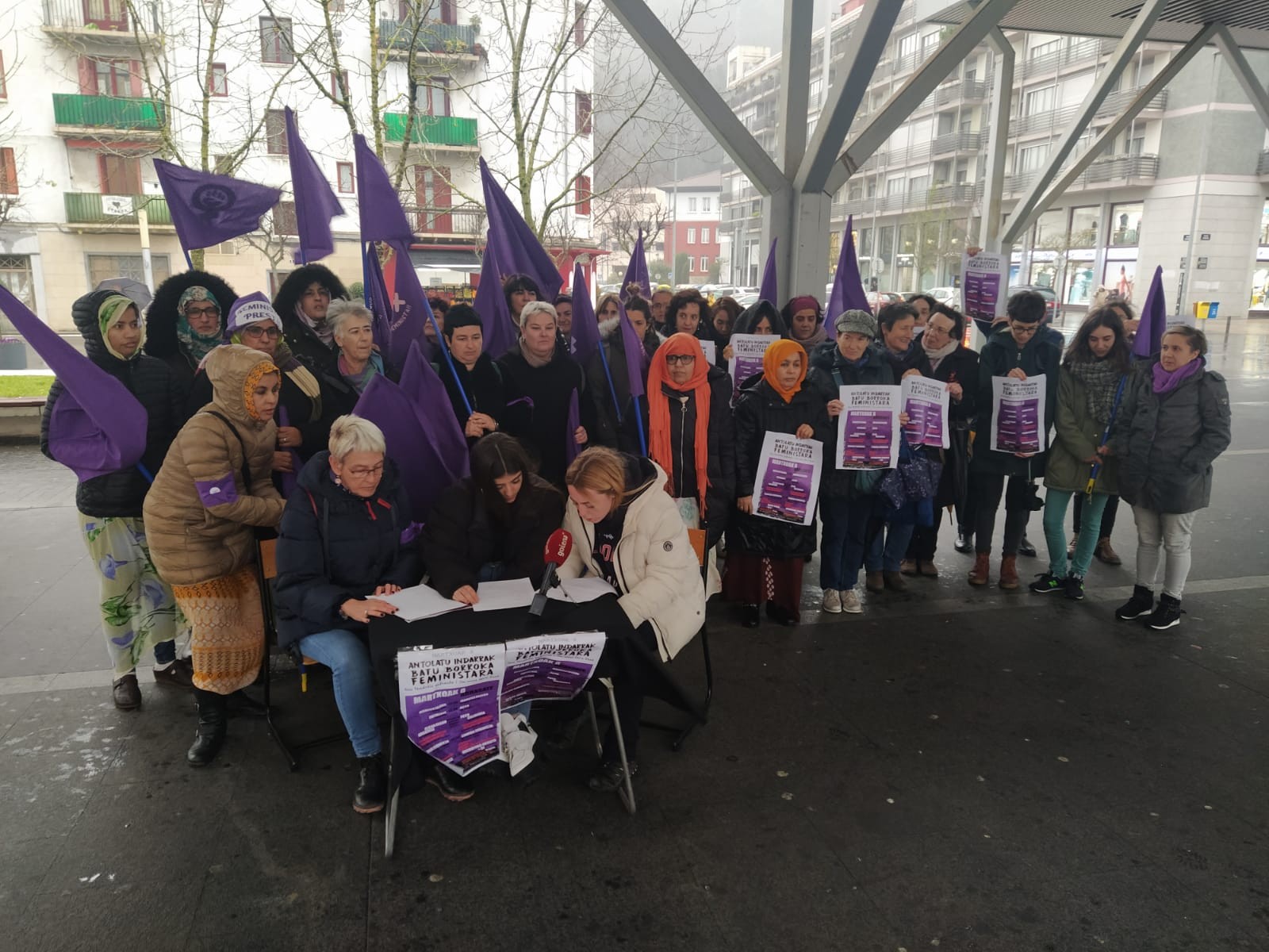 "Suntsitzen gaituen kapitalismoari aurre egingo dion feminismoa" aldarrikatuko dute domekan Arrasaten