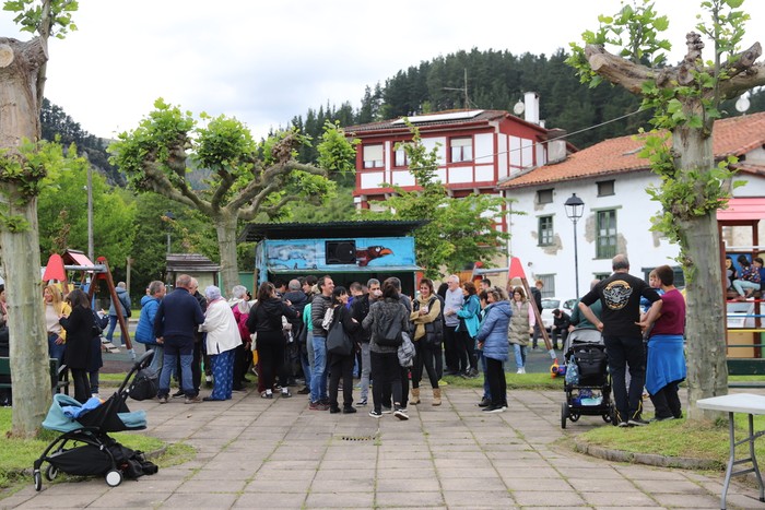 Asteburuan, Garagartza auzoa inoiz baino biziago