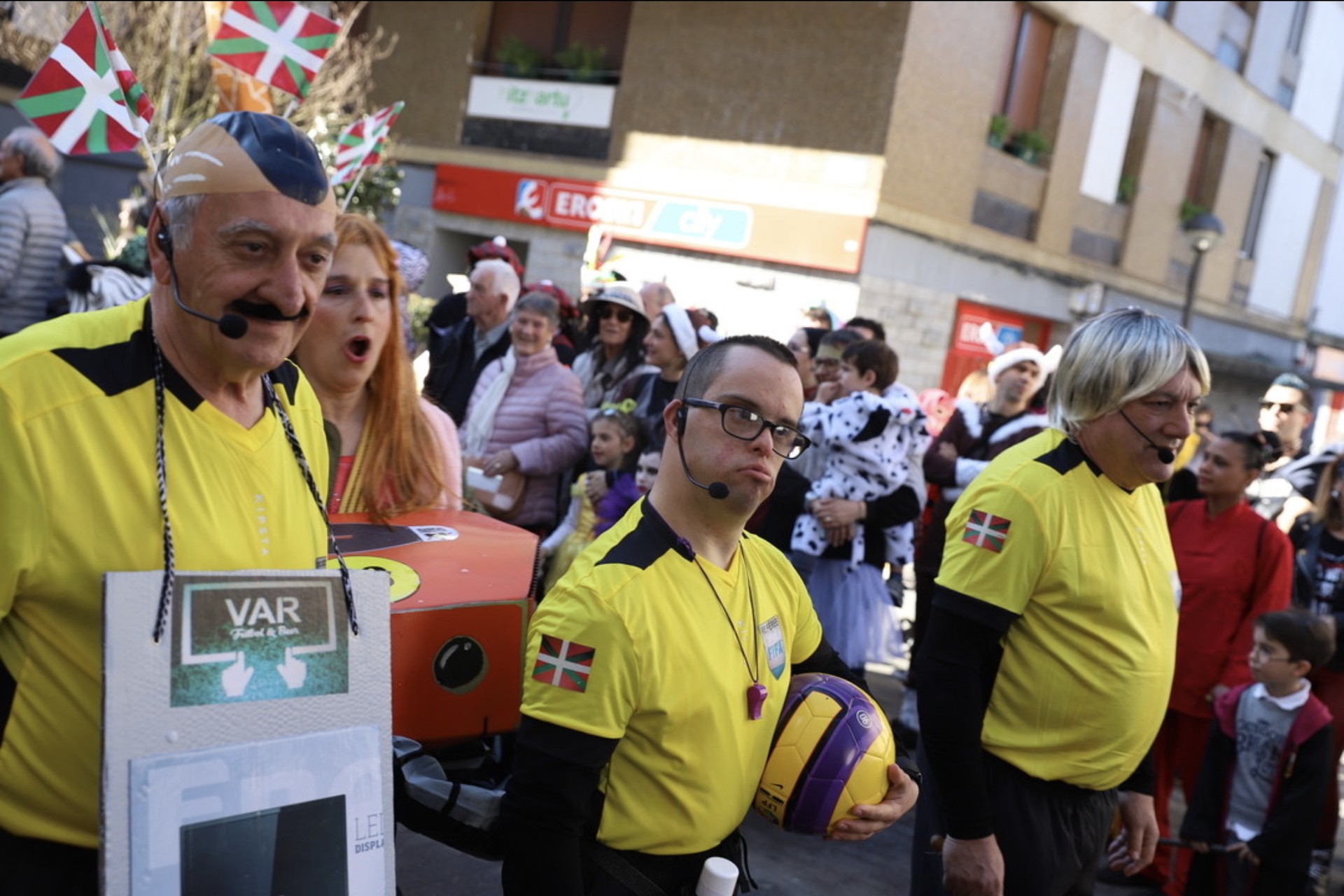 "Sekulako" Aratusteen zain daude aretxabaletarrak