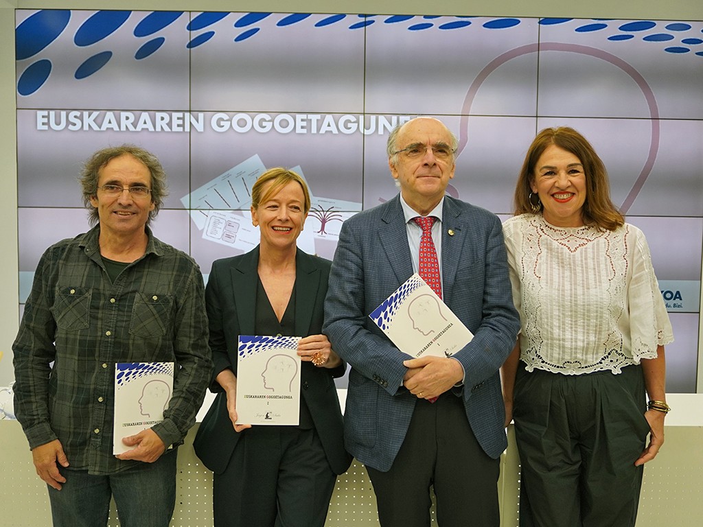 Etorkizunera begira da 'Euskararen Gogoetagunea' argitalpena