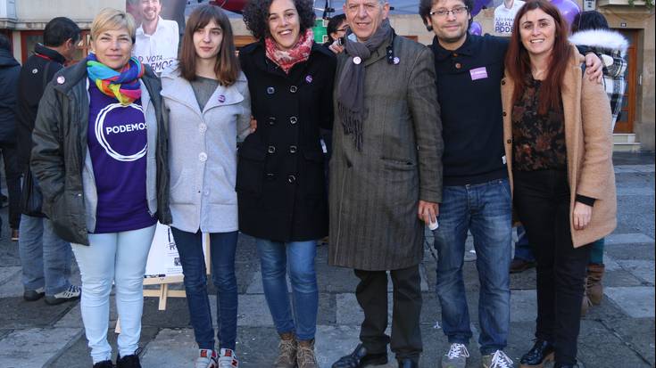 Podemos-Ahal Duguko hautagaiek herritarrekin hartu-eman zuzena izan dute
