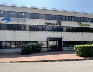 Astorek gordeta zuen stock guztia erosi du Errioxako Maspormenos enpresak