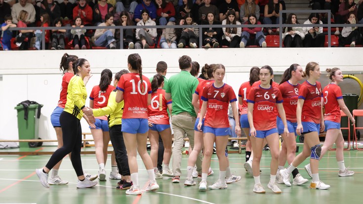 Play-offerako lehen partidua du zapatuan eskubaloiko senior taldeak