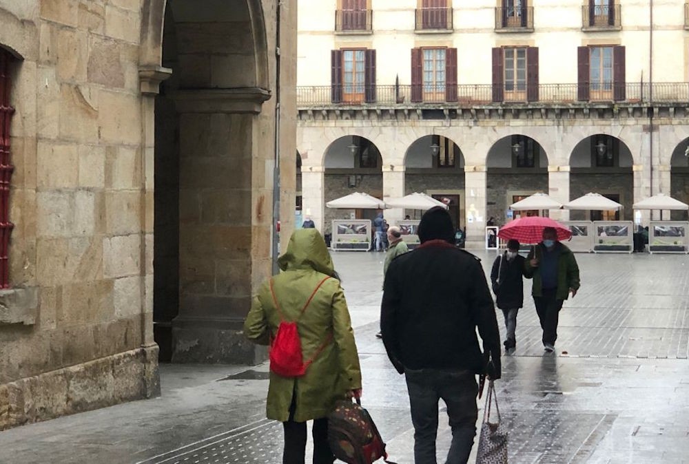 28 positibo berri bailaran, baina azken astean heriotzarik ez