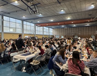 Giro beroak jarri dio ginda aurtengo Santamasetako herri bazkariari