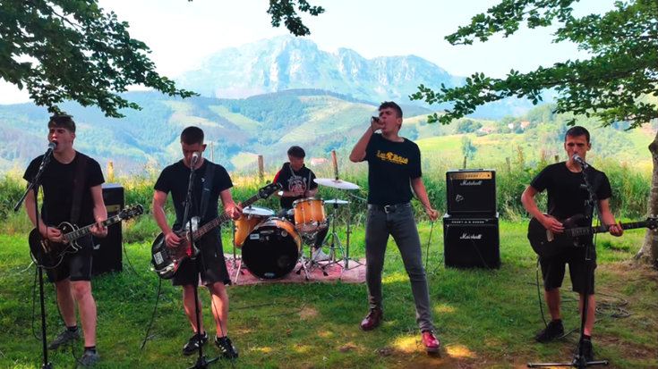 Babesgabe taldeak 'Intxorta 1937' abestiaren bideoklipa argitaratu du