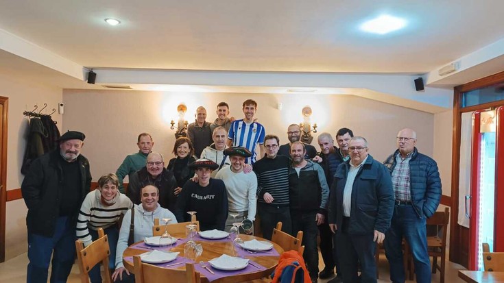 Bost bikote sailkatu dira Euskal Herriko mus txapelketako hurrengo fasera