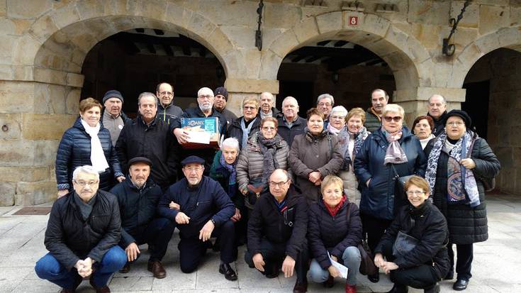 "Oso haserre gaude egin duten pentsio igoera miserablearekin"