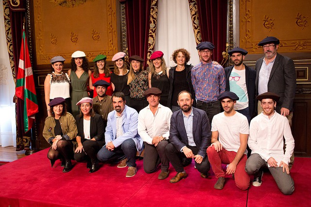 Aukeran konpainia omendu du Aldundiak "hogei urteotako ibilbide bikainagatik"