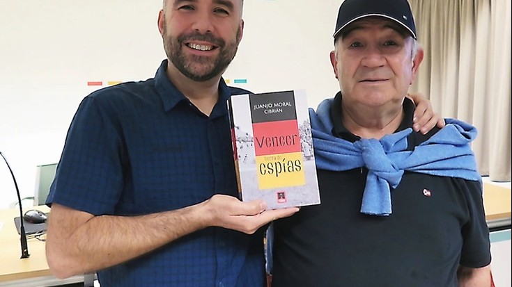 'Vencer en tierra de espías' liburuaren aurkezpena