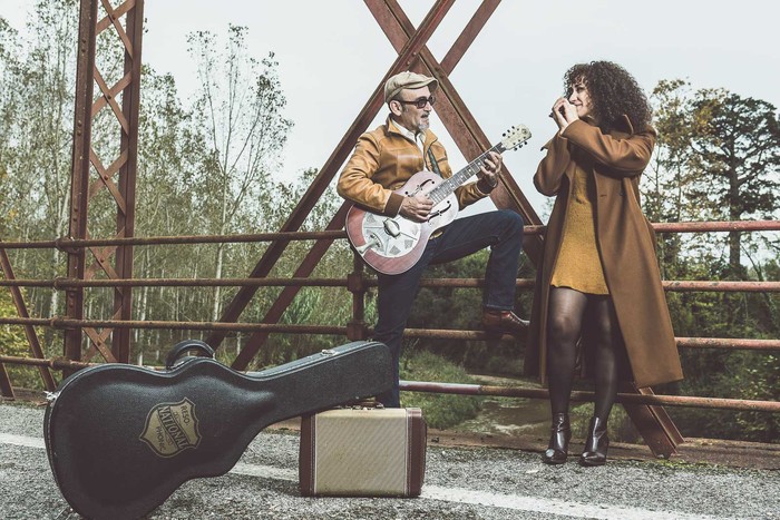 Johnny BigStone eta Sweet Marta bikoteak blues kontzertua emango du Itzala tabernan