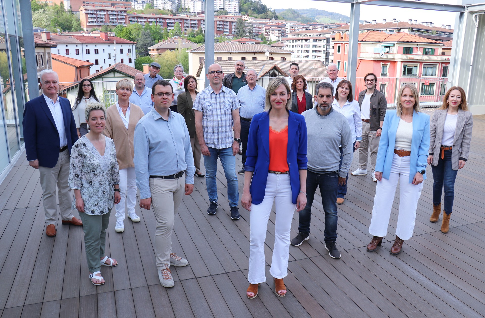 "Aniztasuna, esperientzia eta ezagutza" dituen zerrenda aurkeztu du EAJk