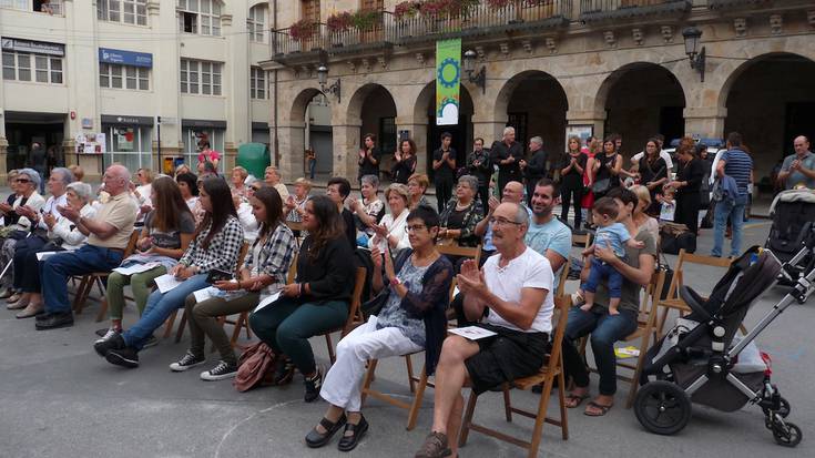 Bergarako musika taldeek girotu dute arratsaldea