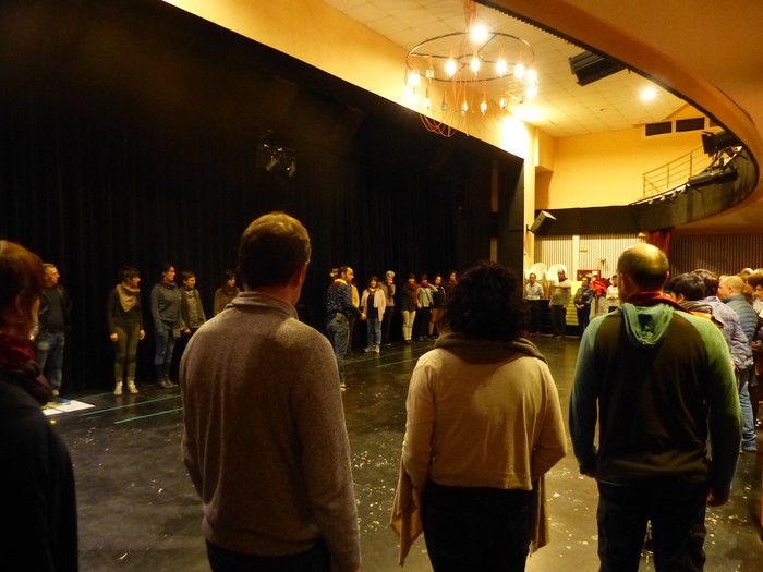 Giro bikainean, Okzitaniako dantzak ikasten - 9