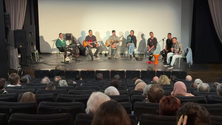 Gazako Sol Band taldearen hitzaldi musikatua izan da Oñatin