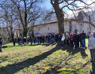 Angel Fernandez oñatiarraren heriotzaren 43. urteurrenean, omenaldia egin dute