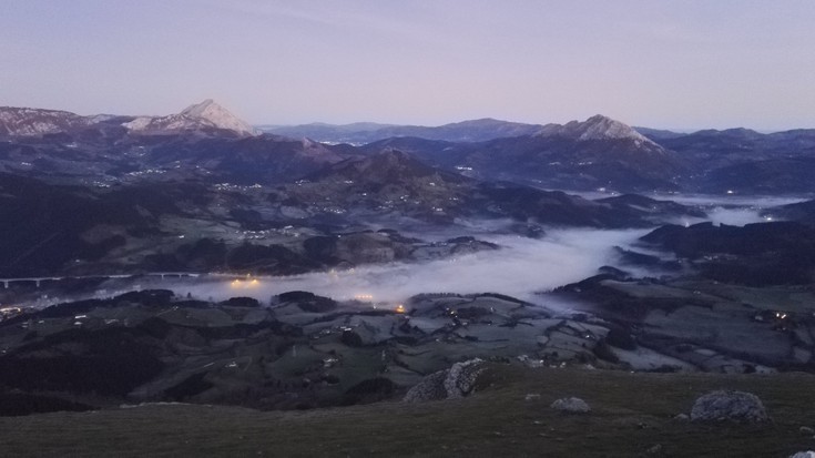 Astelehenean izotza, eta urtea bukatu eta hasteko euri txikia