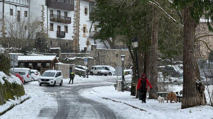 Izotzaren ondorioz arriskutsu daude hainbat bide Gatzagan