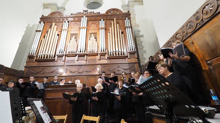 Bergarako Orfeoiak eta Aitor Oleak eman diote hasiera Organo Erromantikoaren zikloari