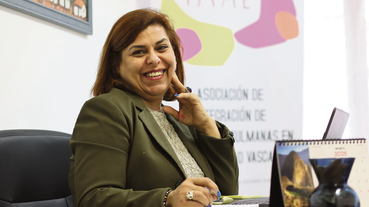 Djamila Zereiby: "Emakunderen saria aitortza da egindako lanari, orain arte ikusezina zelako"