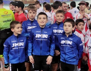 Hitzordu bikoitza izan dute aste bukaeran Dorletako Ama taldeko txirrindulariek