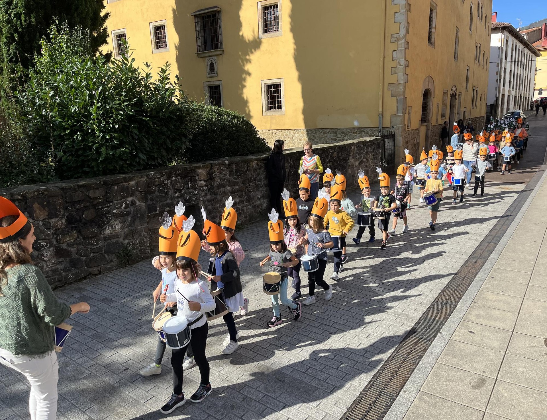 Haurren danborrada ospatu dugu Txantxiku Ikastolan