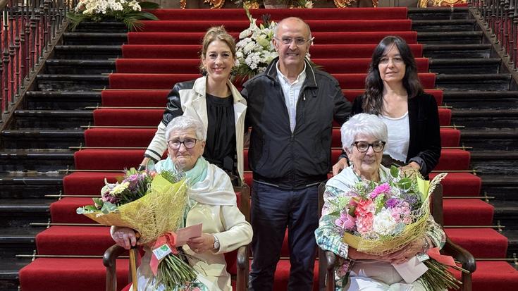 Margarita Olalde eta Jesusa Beloki omendu dituzte Jubilatuen Egunean Oñatin
