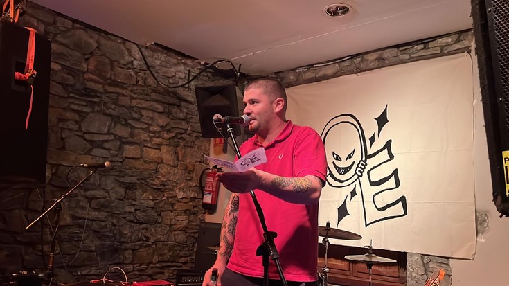 Algarakak 'stand-up' tailerra antolatu du Bergarako UNEDen