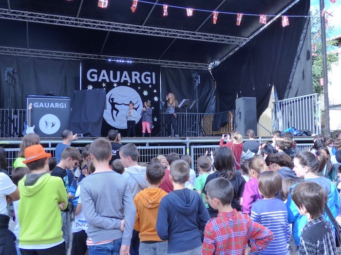 Euskararen aldeko egitarau zabala, gaur, Oñatin
