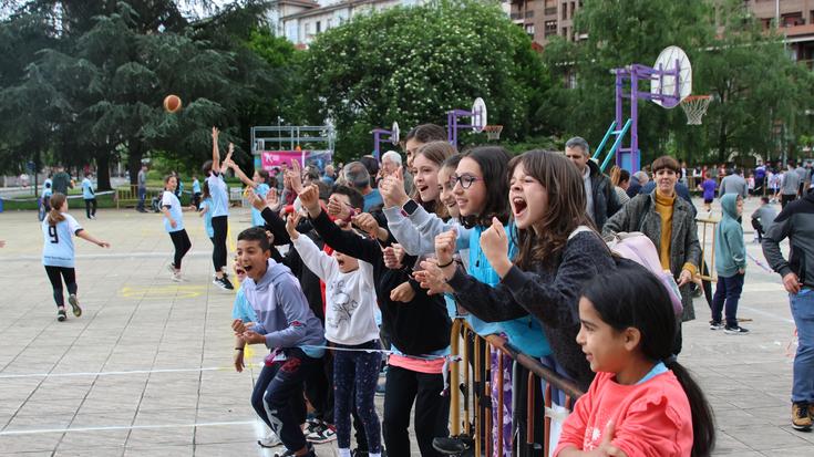 Bailarako eskola kiroleko eragileak "ongi" egokitu dira aldaketaz betetako ikasturtera