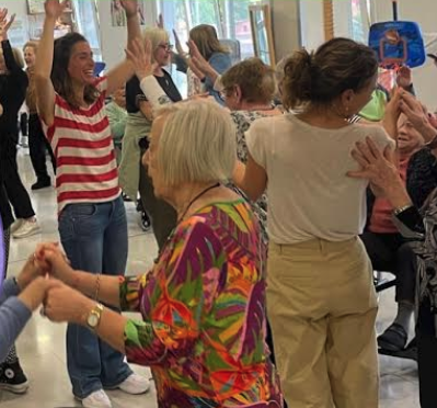 Dantzaldia antolatu du Jaiki elkarteak GSR egoitzako kideekin