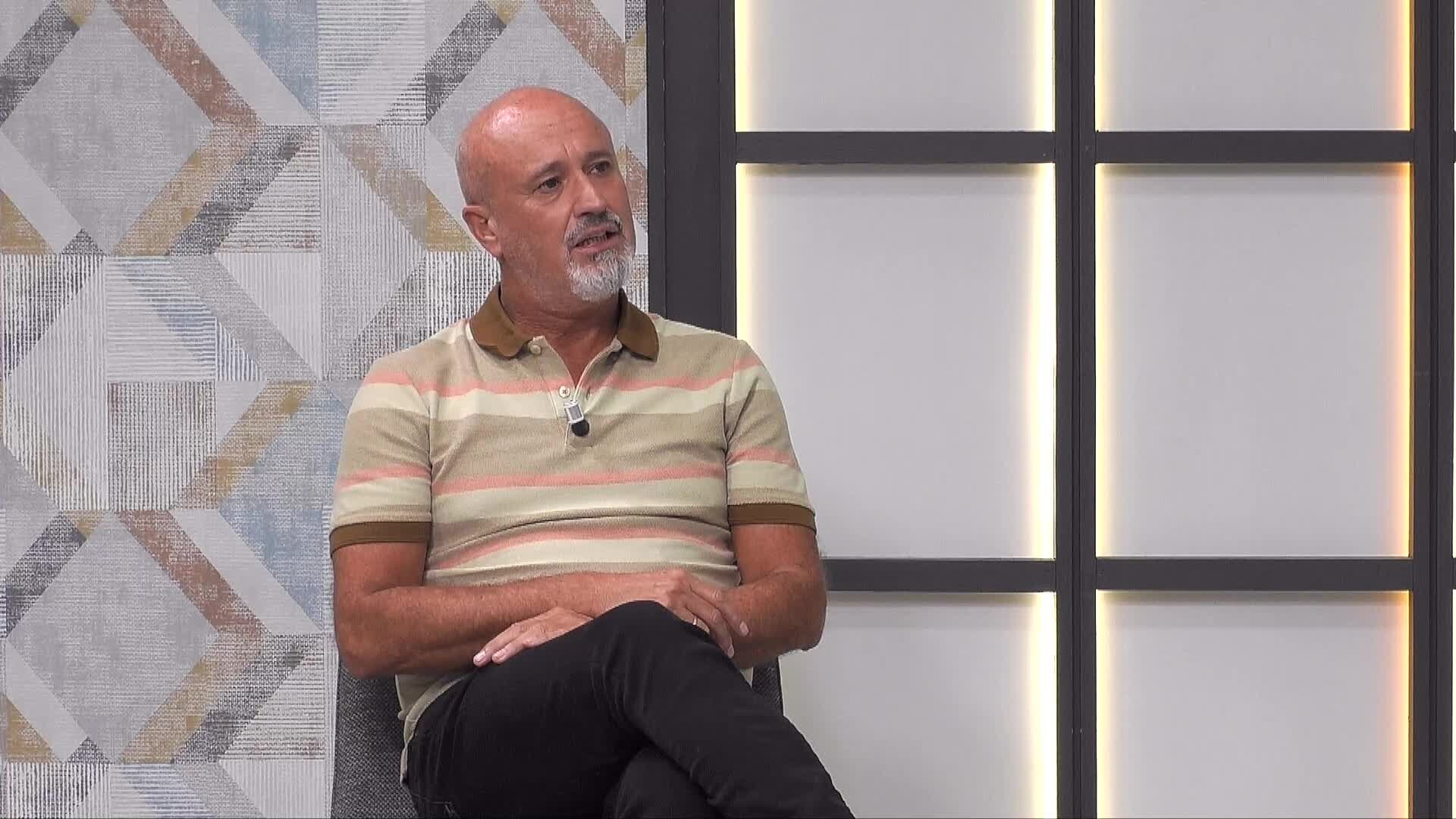 Juankar Olaeta: "Kristau eskolok debekatuta dugu, legez, familiei dirua kobratzea"