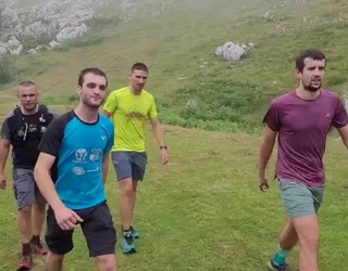 101 lagunek egin dute 'Txikirri-txikirri' mendi martxa