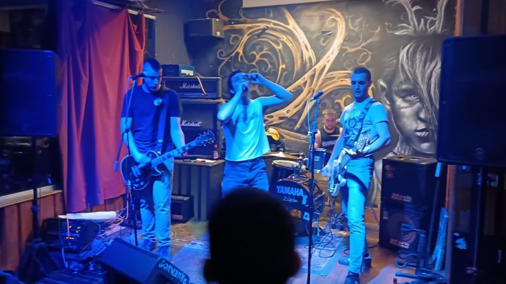 Estazio zaharra punk jaialdiaren geldialdi