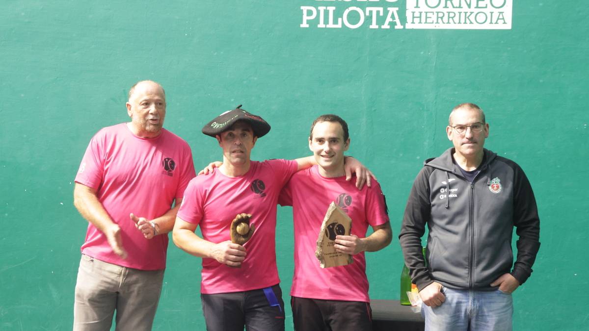 Andoitz Aranburuk irabazi du Antzuolako Atzeko pilota txapelketa