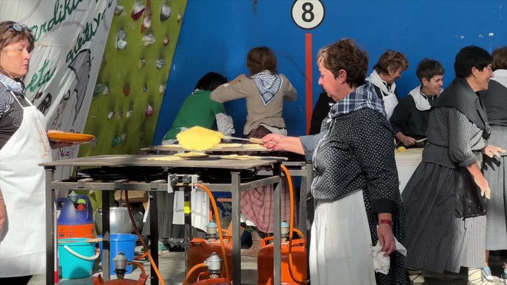 Giro onean ospatu dituzte sanmilixanak Leintz Gatzagan