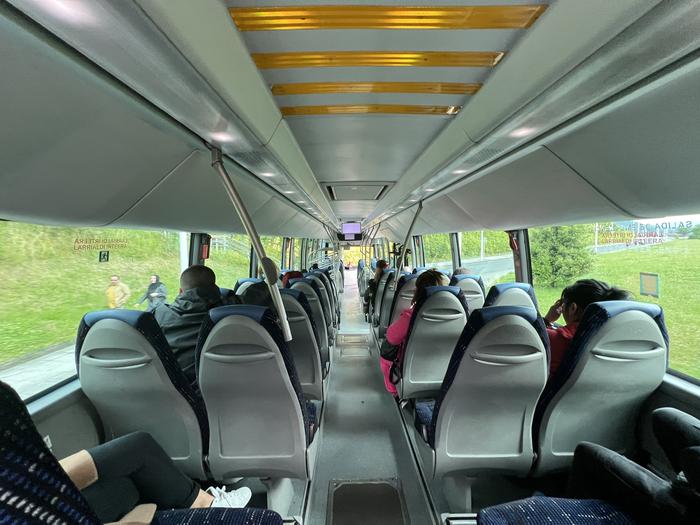Sanjuanetan Arrasatetik bueltatzeko autobusa jartzea erabakitzeko galdetegia