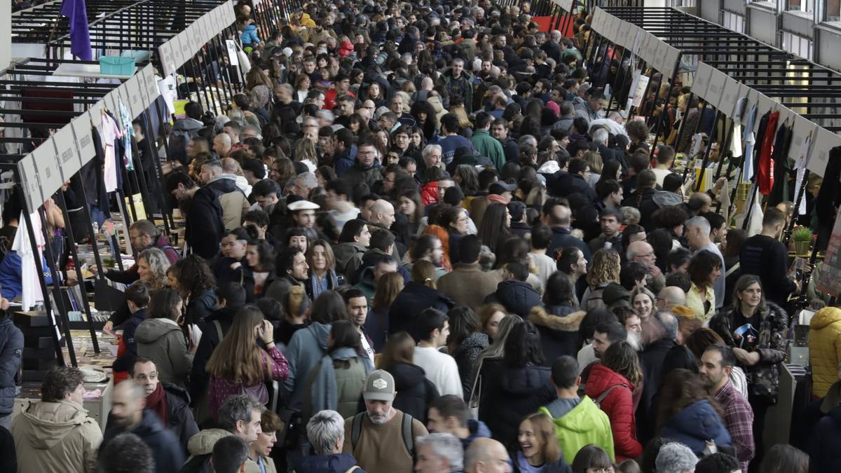 Albistegia: 2025-12-05