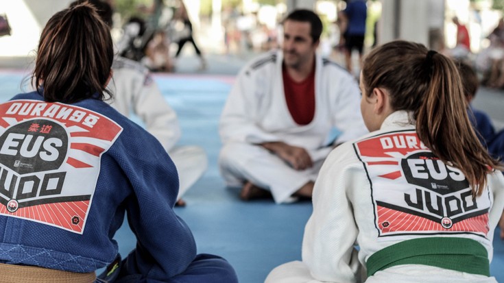 Desoreka Judo Kluba: Judo Pedagogikoaren bidez hezi eta hazi