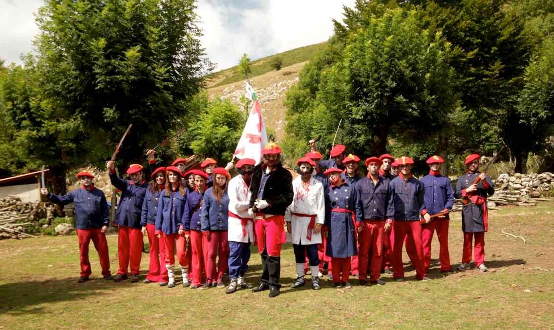 BARIKUA • Zumalakarregi zonbia protagonista duen 'Joxean's Hileben' Bergarako gaztetxean