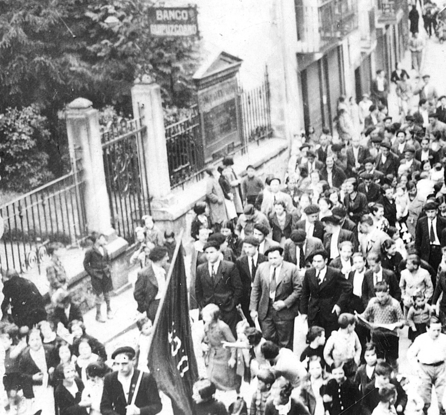 36ko gerrak Arrasaten izandako eragina, liburu batean bilduta