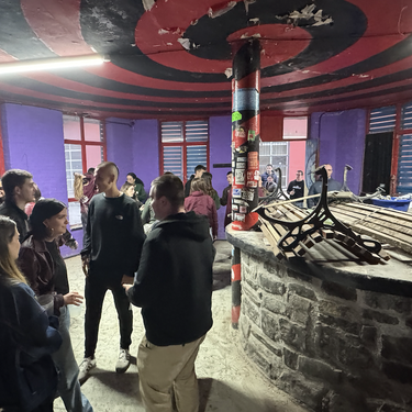 Gaztetxea martxan jarri aurretik, garbiketa eta txukuntze lanak egingo dituzte