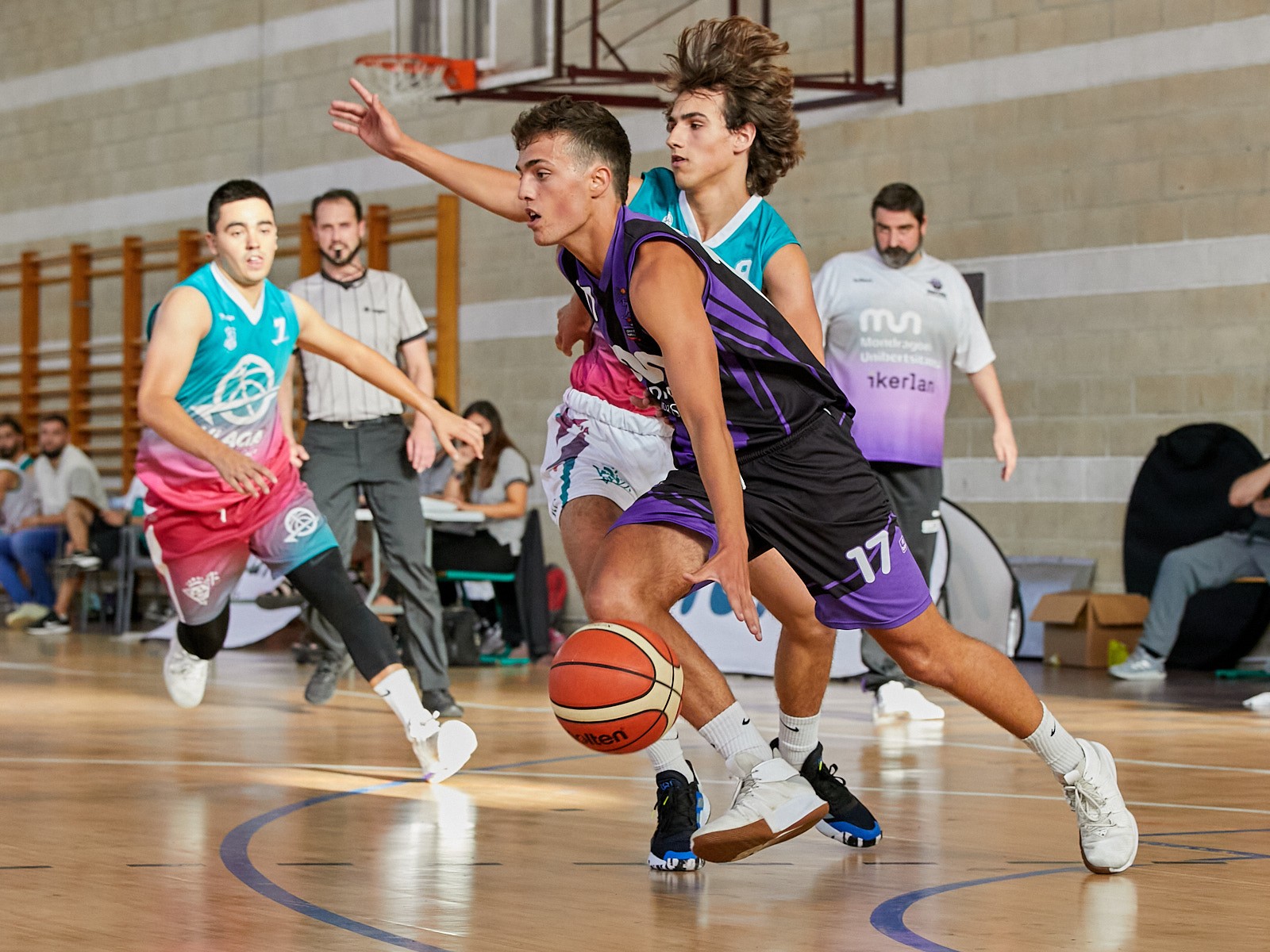 Euskal Kopako lehena irabazi du MUk: 81-58