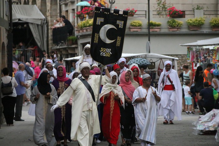 Mairuaren Alardea egin dute Antzuolan - 3