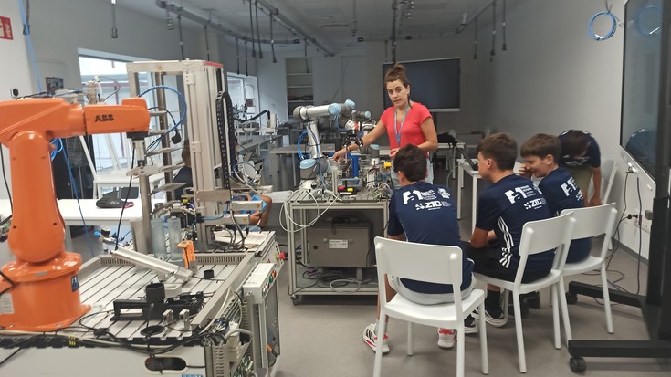 Aisialdi euskaldun eta hezitzailea helburu, martxan dago Udakikuka 2026