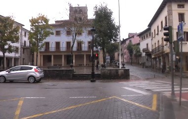 Positiboak gehituz doaz, eta erantzukizunez jokatzeko dei egin dute Elgetan ere