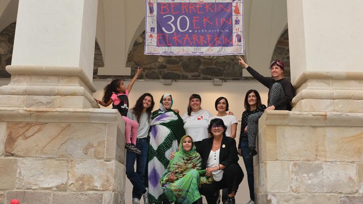 250 argazki, 30 urte ilustratzeko