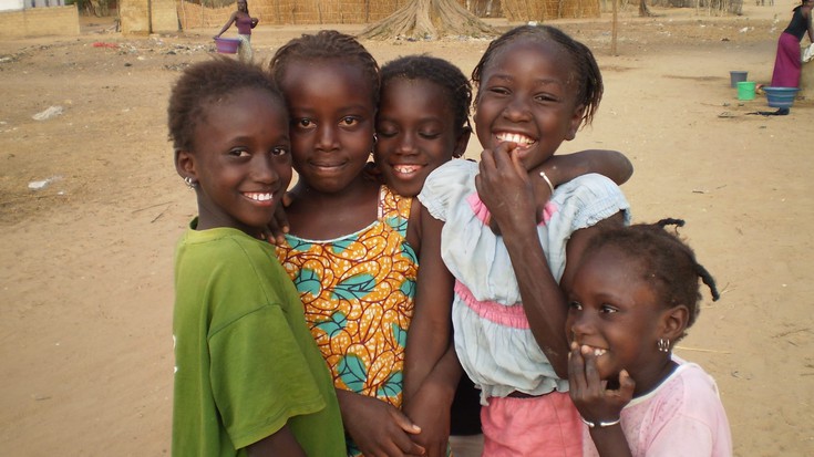 Ospitaleak emandako materiala Senegalera bidaltzeko laguntza eskatu du Yaakar elkarteak