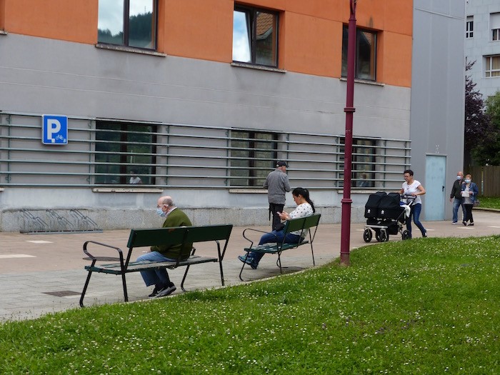 Ez dago positibo berririk Debagoienean, baina 31 kasu atzeman dituzte EAEn