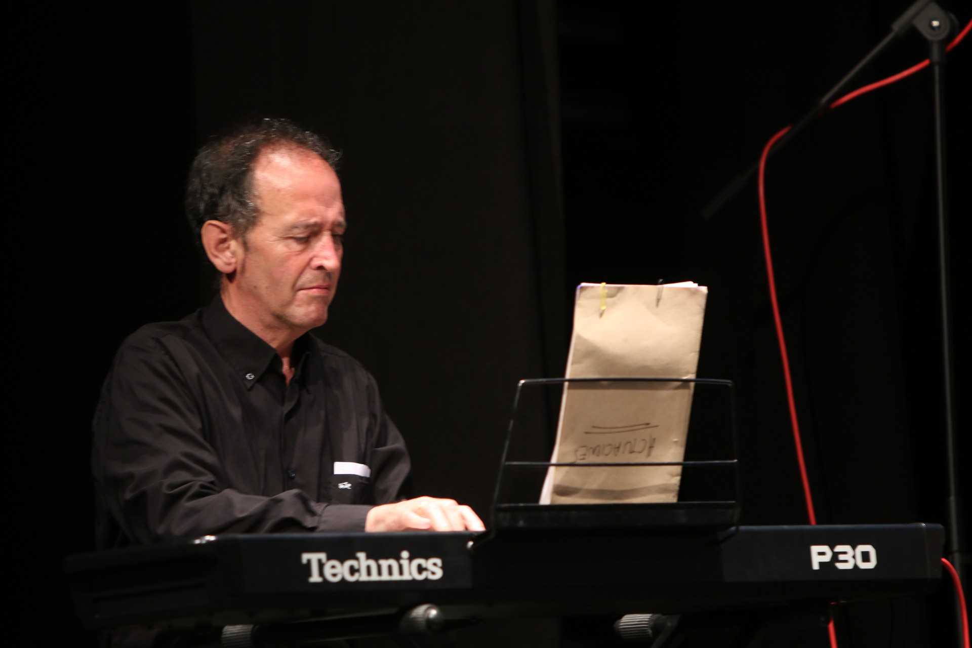 Juan Carlos Irizar musikagile oñatiarra zena omenduko du Aita Mennik